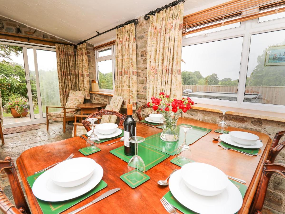 Holly Farm Cottage Newbridge on Wye Eksteriør bilde