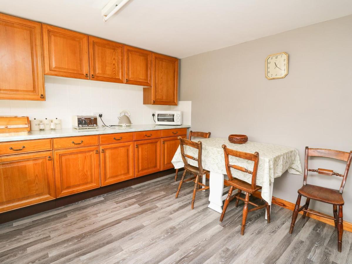 Holly Farm Cottage Newbridge on Wye Eksteriør bilde